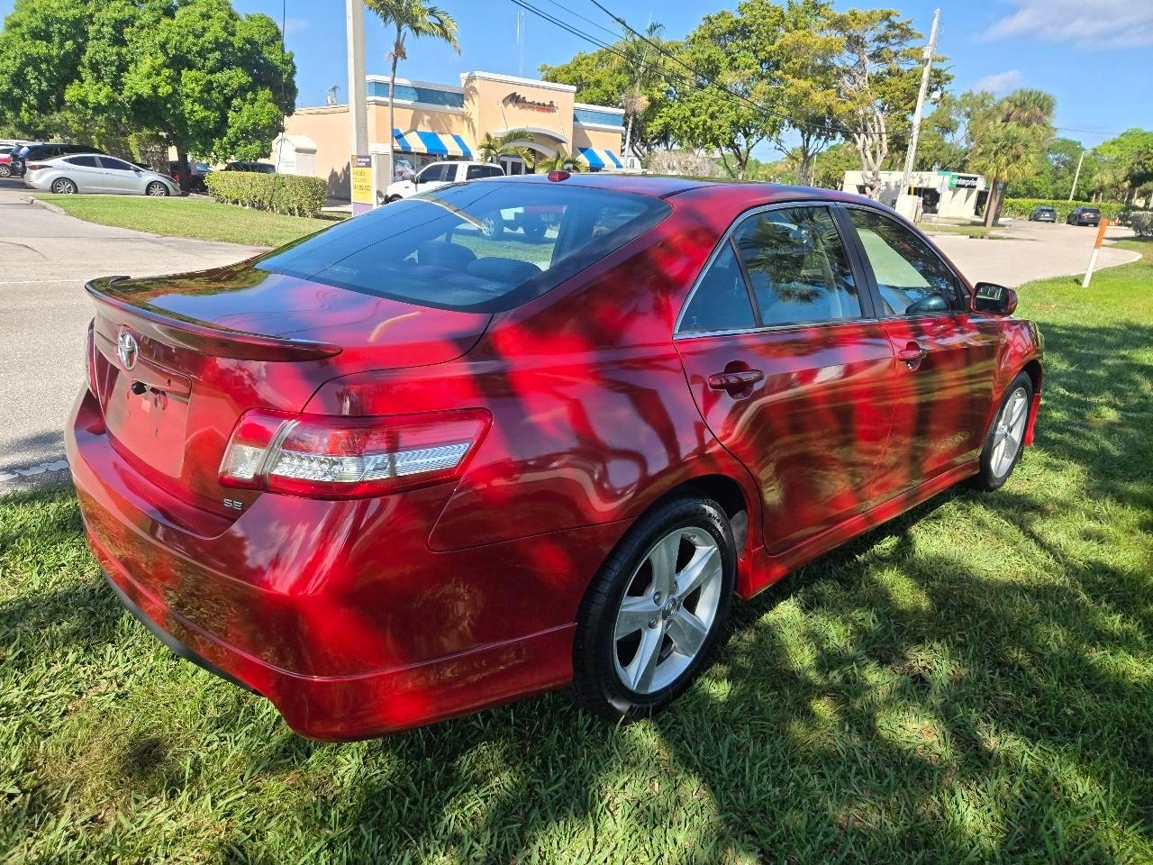 Toyota Camrybase 6-Spd At - Thumbnail 3