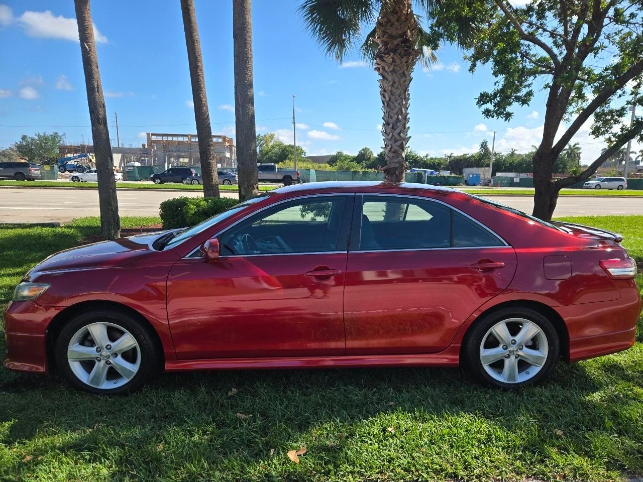 Toyota Camrybase 6-Spd At - Thumbnail 8