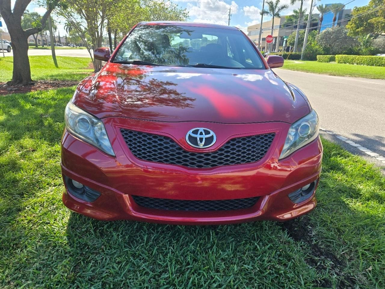 Toyota Camrybase 6-Spd At - Thumbnail 2