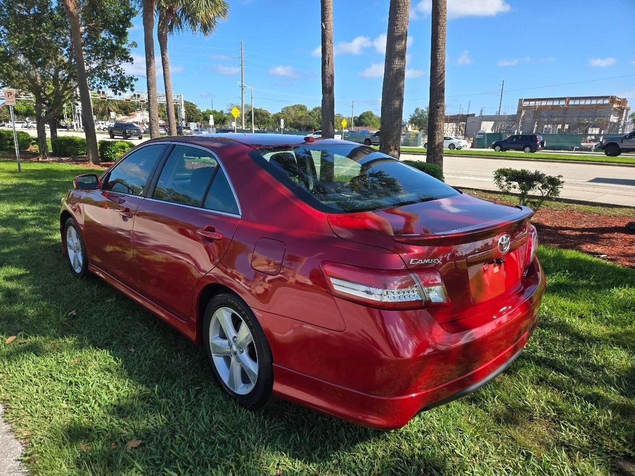 Toyota Camrybase 6-Spd At - Thumbnail 7