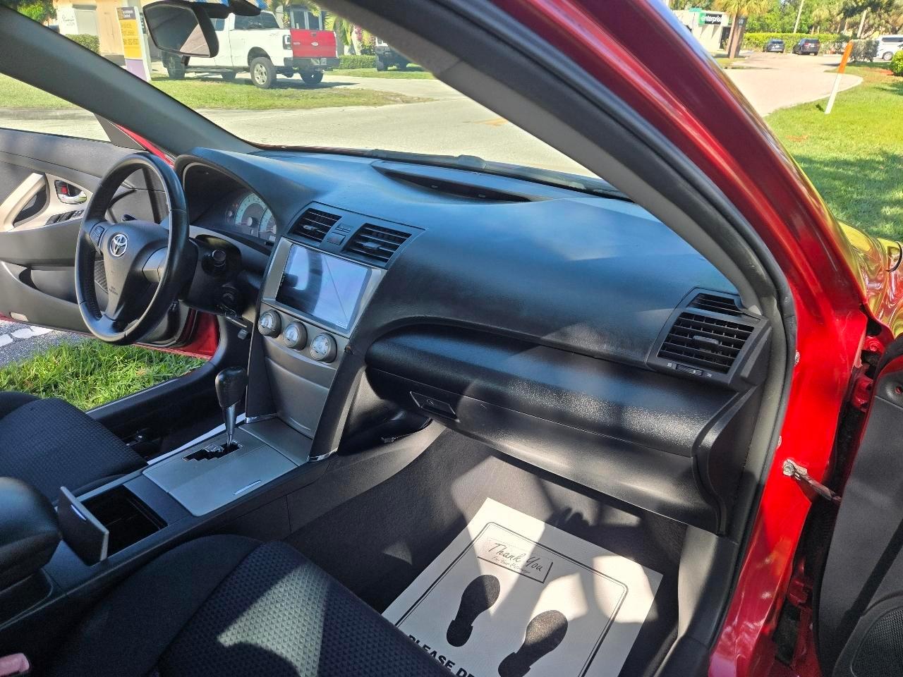 Toyota Camrybase 6-Spd At - Thumbnail 20