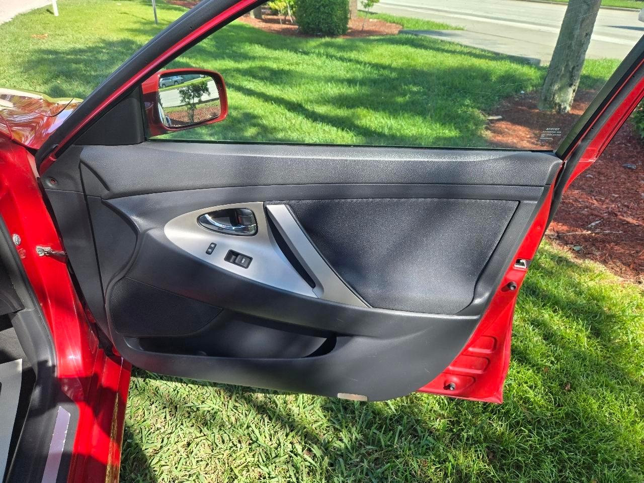 Toyota Camrybase 6-Spd At - Thumbnail 19