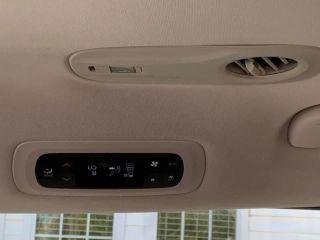 Chrysler Pacifica - Thumbnail 4