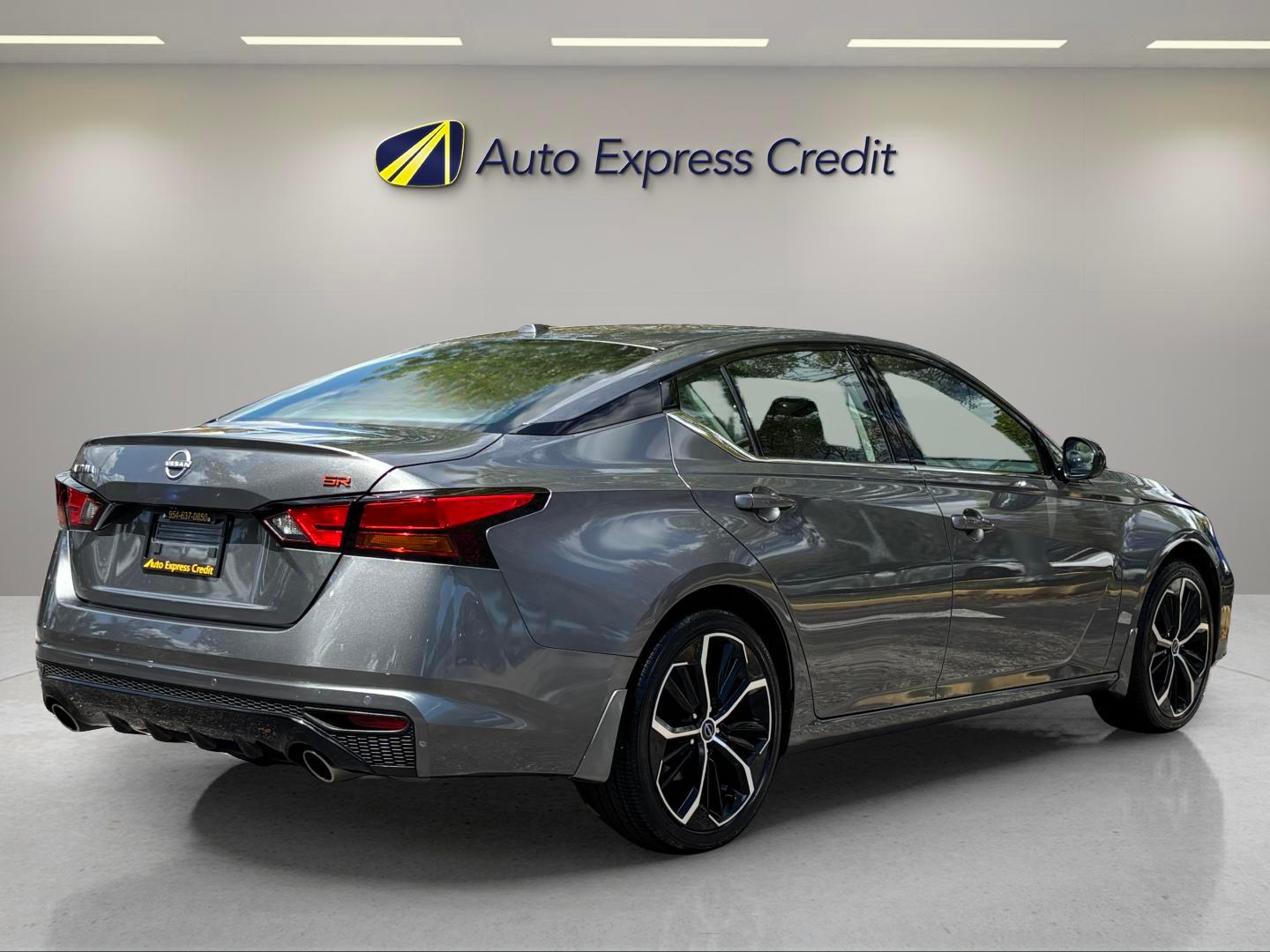 Nissan Altima Sr Fwd - Thumbnail 8