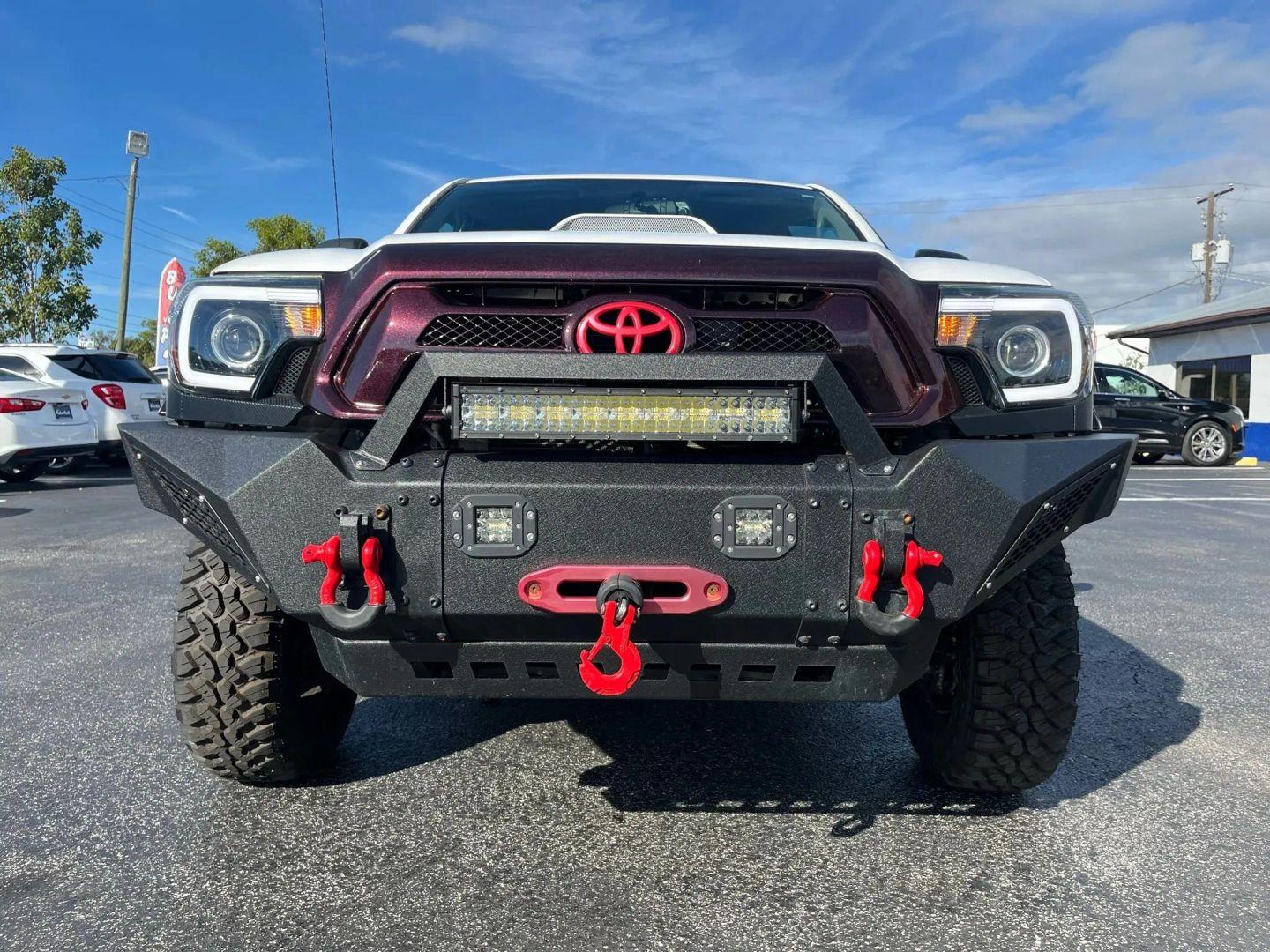 Toyota Tacoma - Thumbnail 7