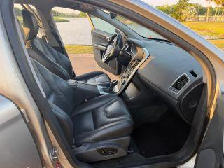 Volvo Xc60 - Thumbnail 19