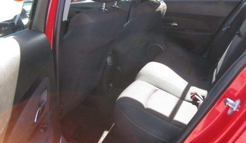 Chevrolet Cruze - Thumbnail 12