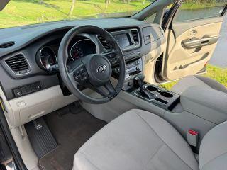 Kia Sedona - Thumbnail 17