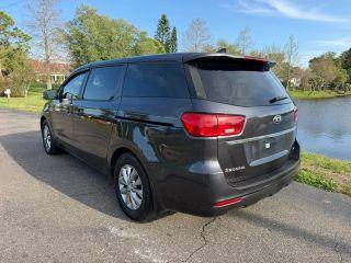 Kia Sedona - Thumbnail 13