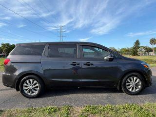 Kia Sedona - Thumbnail 11