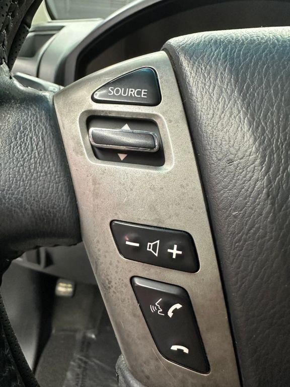 Nissan Titan Crew Cab - Thumbnail 18