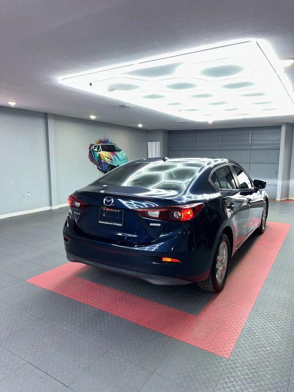 Mazda Mazda3 - Thumbnail 11