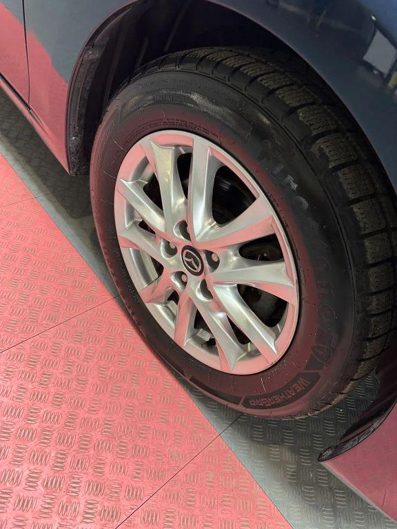 Mazda Mazda3 - Thumbnail 5