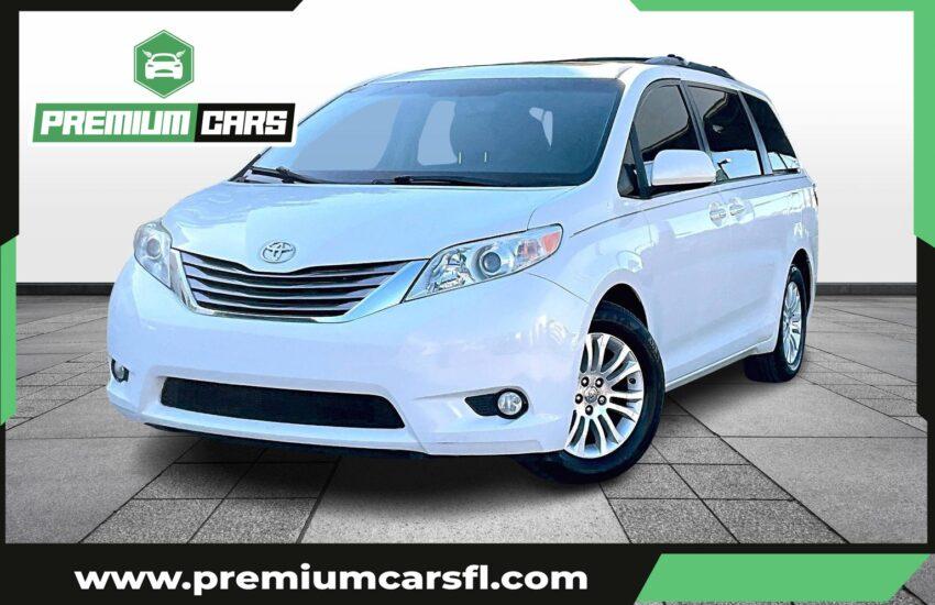 Toyota Sienna Xle Premium Minivan 4D - Thumbnail 2