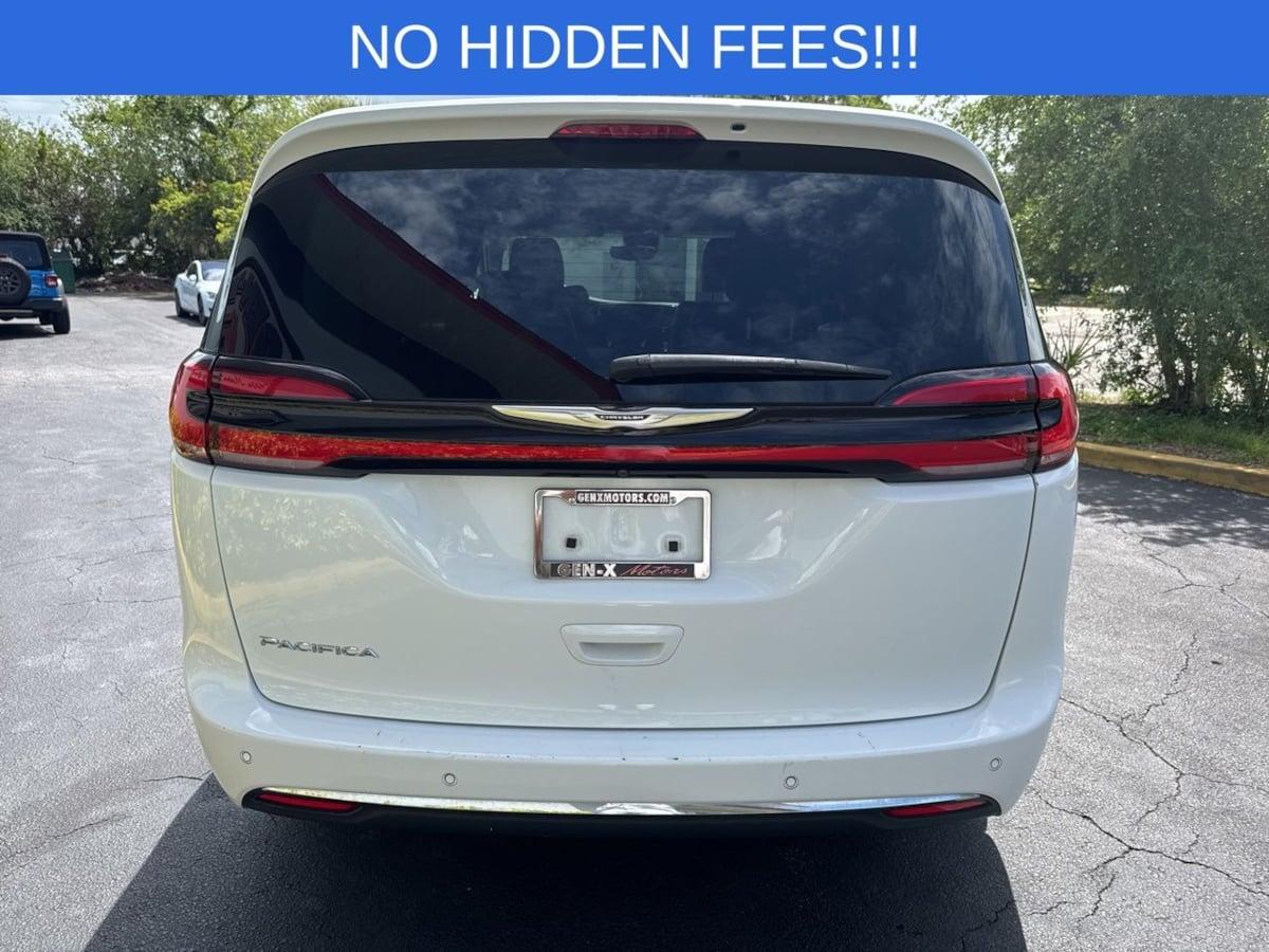 Chrysler Pacifica Touring L - Thumbnail 7