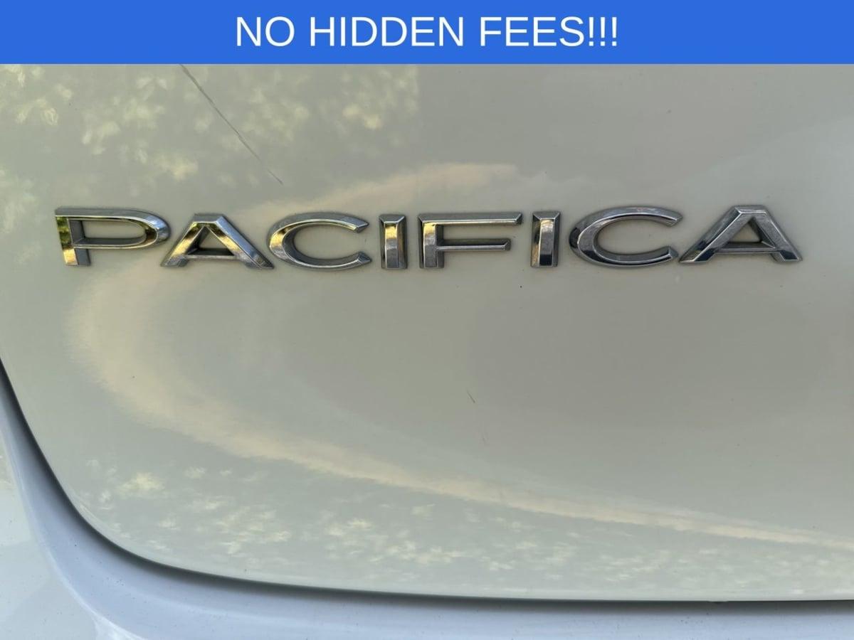 Chrysler Pacifica Touring L - Thumbnail 8