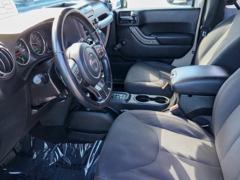 Jeep Wrangler Jksport S 4X4 - Thumbnail 9