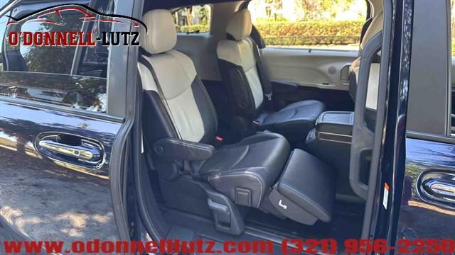 Toyota Sienna Platinum 7-Passenger | Stock No: Ma121 - Thumbnail 15