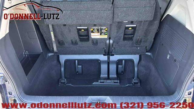 Toyota Sienna Platinum 7-Passenger | Stock No: Ma121 - Thumbnail 11