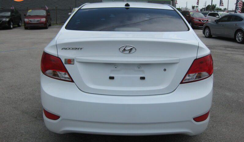 Hyundai Accent - Thumbnail 7