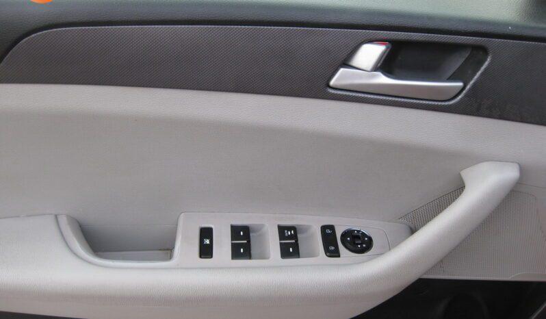 Hyundai Sonata - Thumbnail 10