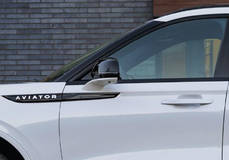 Lincoln Aviator - Thumbnail 9