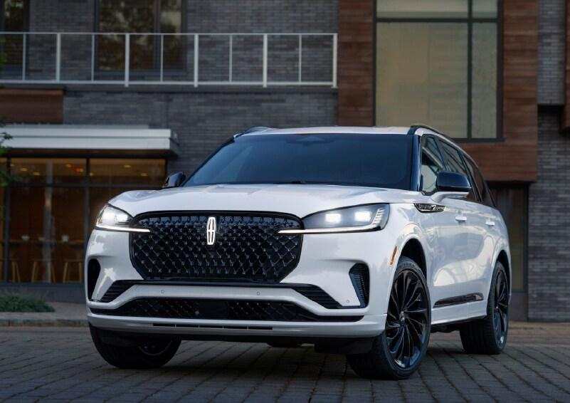 Lincoln Aviator - Thumbnail 8