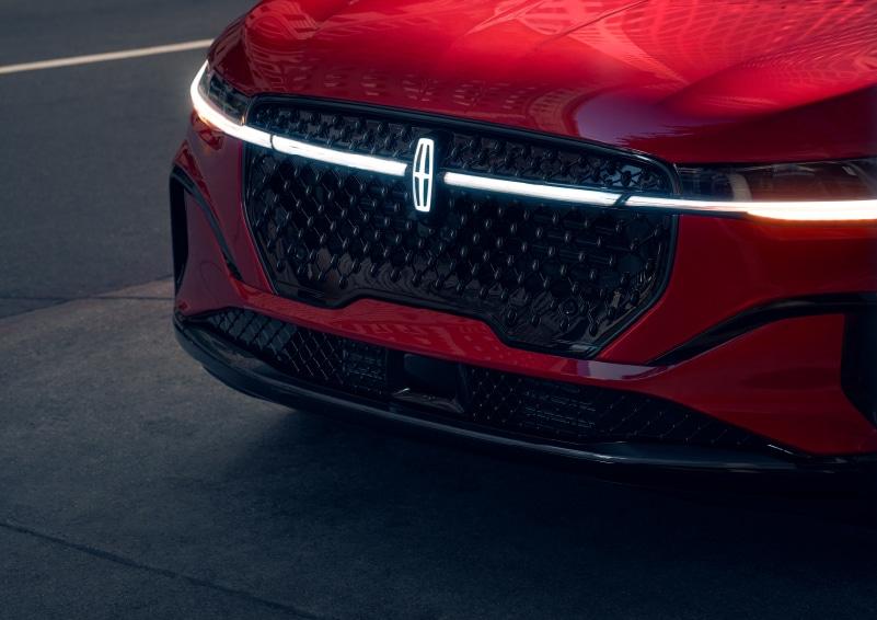 Lincoln Nautilus Suv - Thumbnail 2