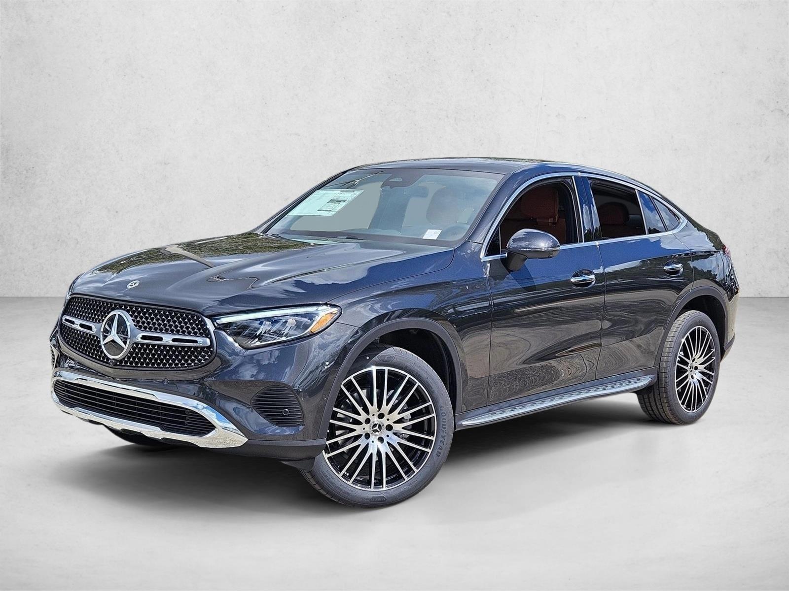 Mercedes-Benz GLC 300 - View 1