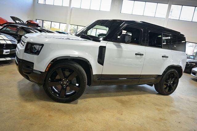 Land Rover Defender 110 X-Dynamic SE AWD - View 1