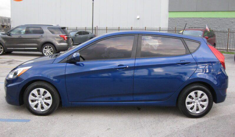 Hyundai Accent - Thumbnail 9