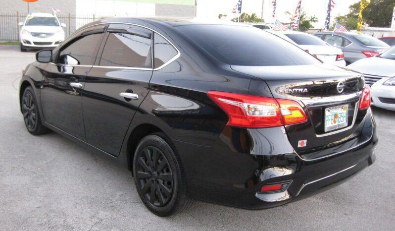 Nissan Sentra - Thumbnail 8