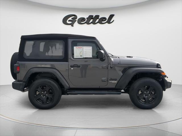 Jeep Wrangler Sport S 4X4 - Thumbnail 2