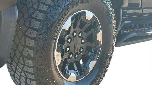 Gmc Hummer Ev Pickup 3X Four Wheel Drive Crew Cab - Thumbnail 13