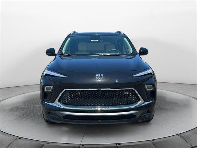 Buick Encore Gx Sport Touring Front Wheel Drive Suv - Thumbnail 3