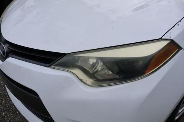 Toyota Corolla Le Grade - Thumbnail 3