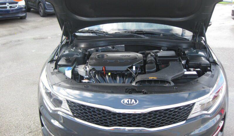 Kia Optima - Thumbnail 17
