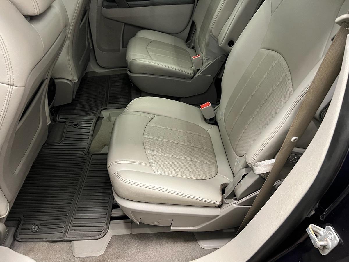 Buick Enclave Premium - Thumbnail 12