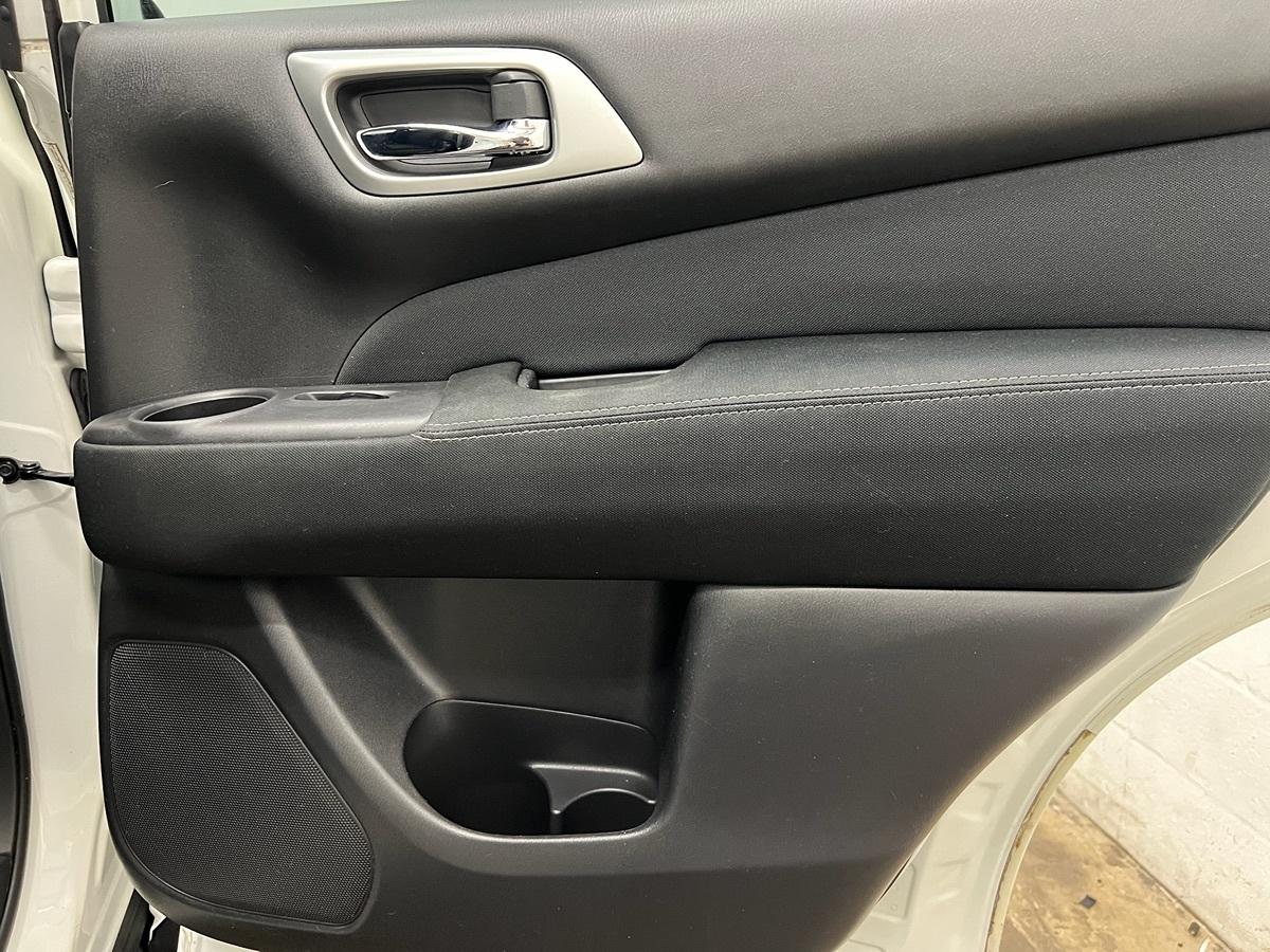 Nissan Pathfinder Sv - Thumbnail 18