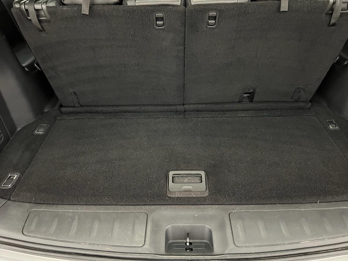 Nissan Pathfinder Platinum Hybrid - Thumbnail 19