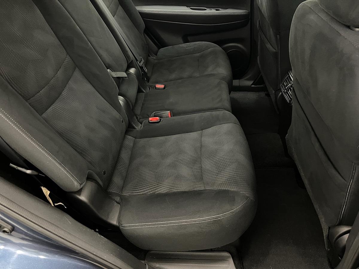 Nissan Rogue S - Thumbnail 10