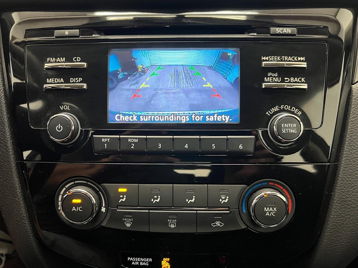 Nissan Rogue S - Thumbnail 19