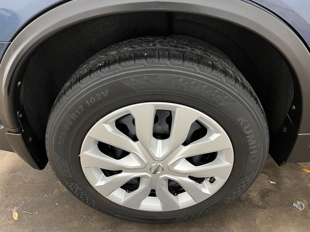 Nissan Rogue S - Thumbnail 16