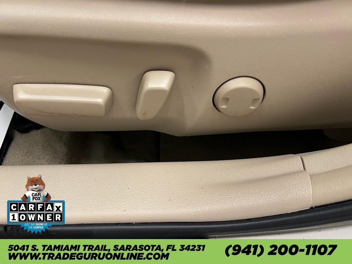 Toyota Camry L - Thumbnail 16