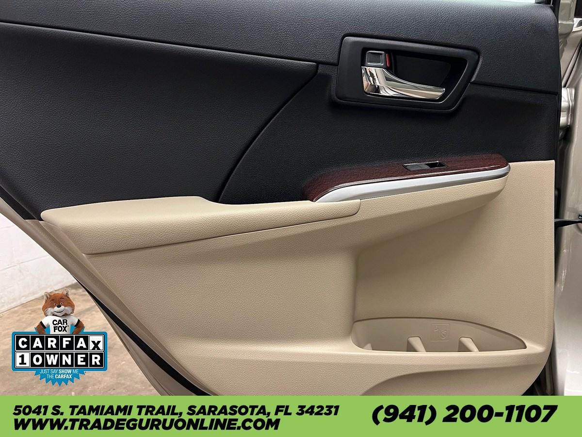 Toyota Camry L - Thumbnail 13