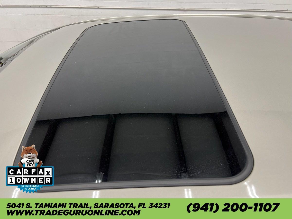 Toyota Camry L - Thumbnail 14