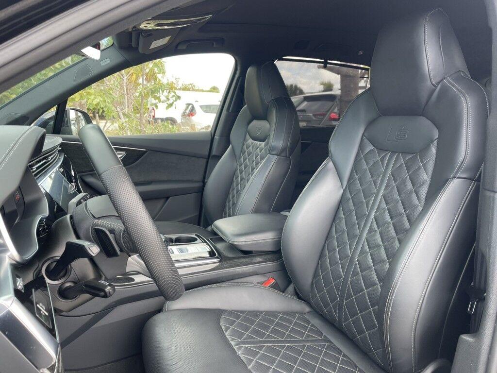 Audi SQ7 - Thumbnail 2