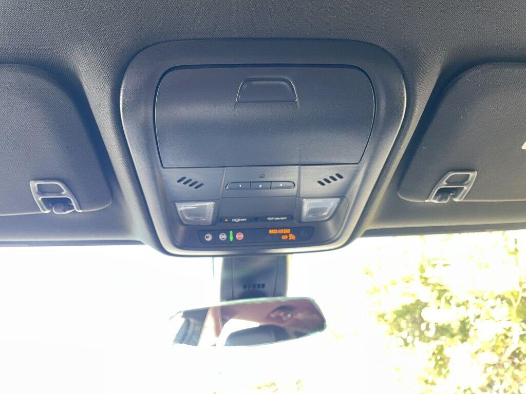 Cadillac XT5 - Thumbnail 18