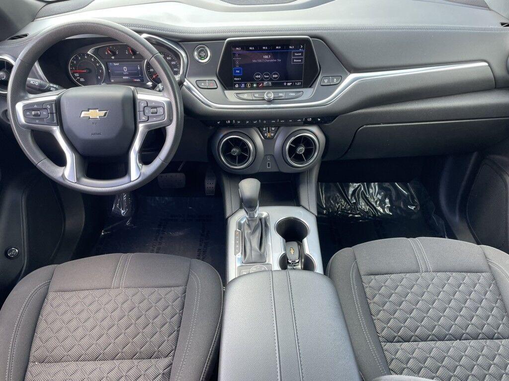 Chevrolet Blazer - Thumbnail 13