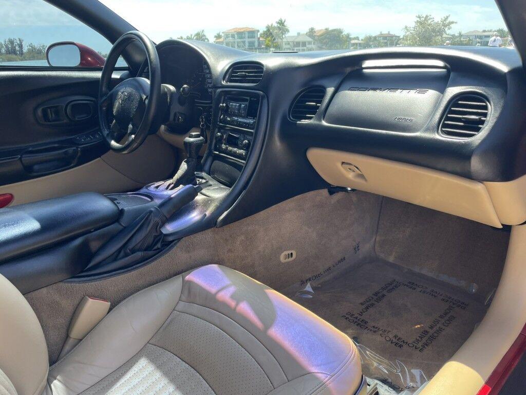 Chevrolet Corvette - Thumbnail 8